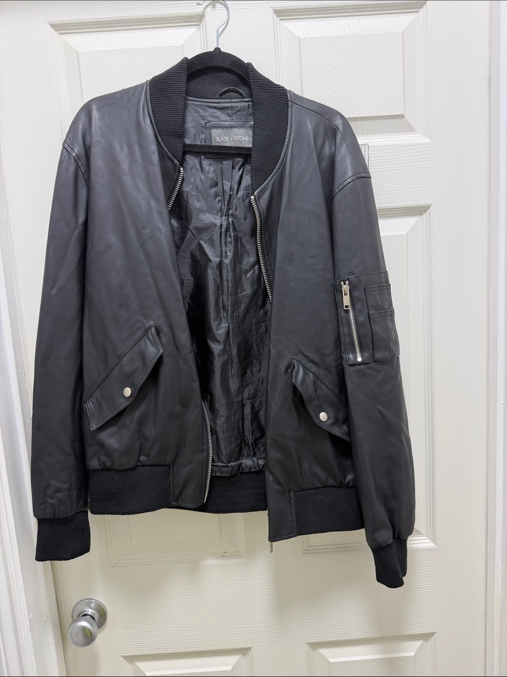 Slate & Stone Men's Charcoal Leather Bomber Jacket